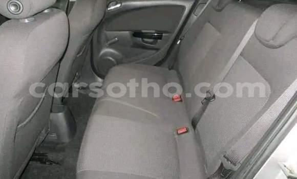 Sayi Na hannu Opel Corsa Silver Mota in Hlotse a Leribe Sayi Na hannu Opel Corsa Silver Mota in Hlotse a Leribe