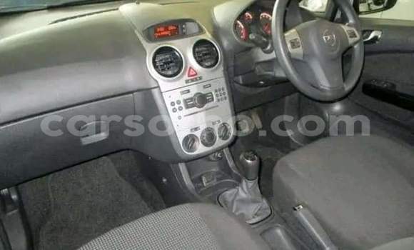 Sayi Na hannu Opel Corsa Silver Mota in Hlotse a Leribe Sayi Na hannu Opel Corsa Silver Mota in Hlotse a Leribe