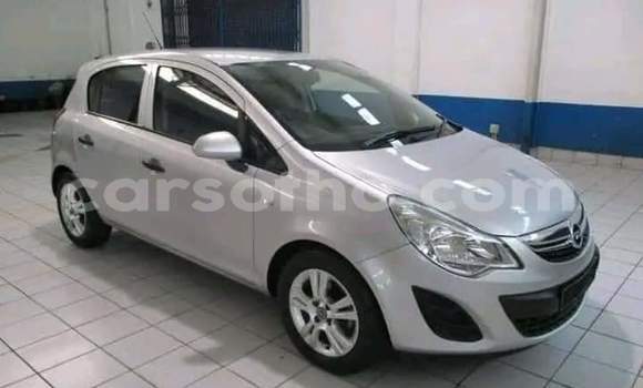 Sayi Na hannu Opel Corsa Silver Mota in Hlotse a Leribe Sayi Na hannu Opel Corsa Silver Mota in Hlotse a Leribe