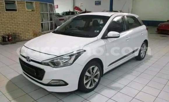 Acheter Occasion Voiture Hyundai i20 Blanc à Hlotse, Leribe