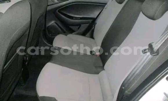 Buy Used Hyundai i20 White Car in Hlotse in Leribe Buy Used Hyundai i20 White Car in Hlotse in Leribe