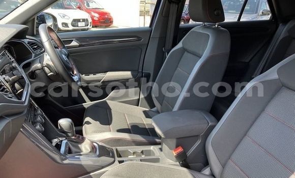 اشتري مستعمل Volkswagen T-Roc Blue سيارة في Maseru في Maseru اشتري مستعمل Volkswagen T-Roc Blue سيارة في Maseru في Maseru