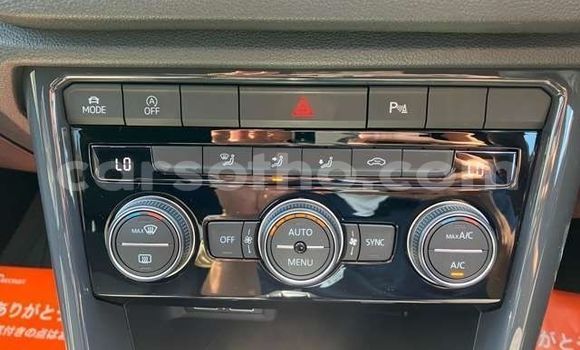 اشتري مستعمل Volkswagen T-Roc Blue سيارة في Maseru في Maseru اشتري مستعمل Volkswagen T-Roc Blue سيارة في Maseru في Maseru