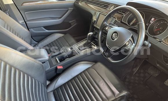 Acheter Occasion Voiture Volkswagen Passat Bleu à Maseru, Maseru Acheter Occasion Voiture Volkswagen Passat Bleu à Maseru, Maseru