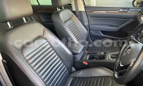 Acheter Occasion Voiture Volkswagen Passat Bleu à Maseru, Maseru Acheter Occasion Voiture Volkswagen Passat Bleu à Maseru, Maseru