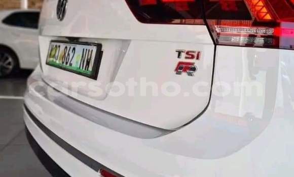 Acheter Occasion Voiture Volkswagen Tiguan Blanc à Hlotse, Leribe Acheter Occasion Voiture Volkswagen Tiguan Blanc à Hlotse, Leribe