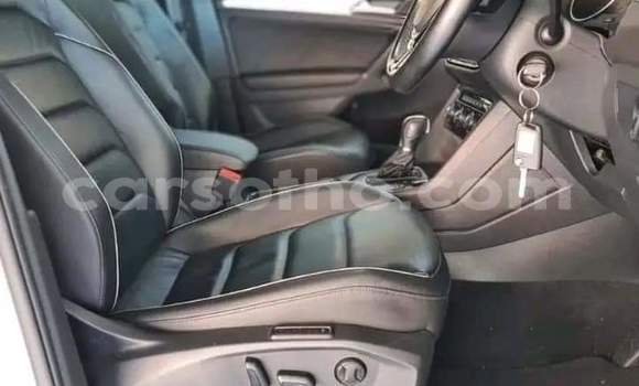 Acheter Occasion Voiture Volkswagen Tiguan Blanc à Hlotse, Leribe Acheter Occasion Voiture Volkswagen Tiguan Blanc à Hlotse, Leribe