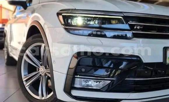 Acheter Occasion Voiture Volkswagen Tiguan Blanc à Hlotse, Leribe Acheter Occasion Voiture Volkswagen Tiguan Blanc à Hlotse, Leribe