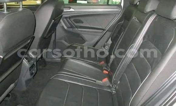 Acheter Occasion Voiture Volkswagen Tiguan Blanc à Hlotse, Leribe Acheter Occasion Voiture Volkswagen Tiguan Blanc à Hlotse, Leribe