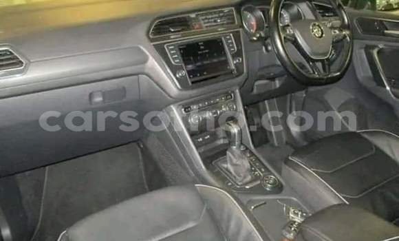 Acheter Occasion Voiture Volkswagen Tiguan Blanc à Hlotse, Leribe Acheter Occasion Voiture Volkswagen Tiguan Blanc à Hlotse, Leribe