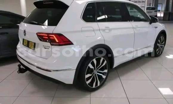 Acheter Occasion Voiture Volkswagen Tiguan Blanc à Hlotse, Leribe Acheter Occasion Voiture Volkswagen Tiguan Blanc à Hlotse, Leribe