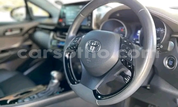 Acheter Occasion Voiture Toyota C-HR Gris à Hlotse, Leribe Acheter Occasion Voiture Toyota C-HR Gris à Hlotse, Leribe
