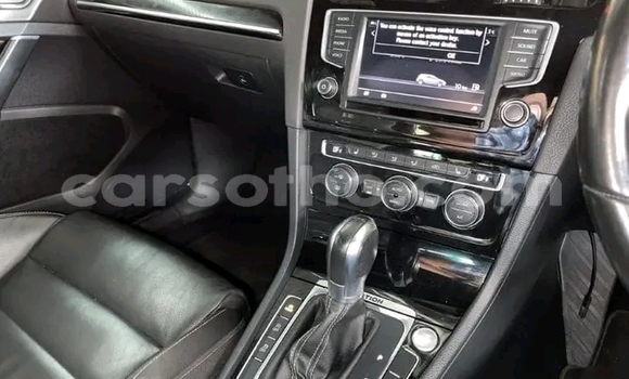 Acheter Occasion Voiture Volkswagen Golf R Blanc à Hlotse, Leribe Acheter Occasion Voiture Volkswagen Golf R Blanc à Hlotse, Leribe