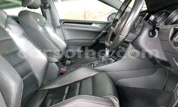Acheter Occasion Voiture Volkswagen Golf R Blanc à Hlotse, Leribe Acheter Occasion Voiture Volkswagen Golf R Blanc à Hlotse, Leribe