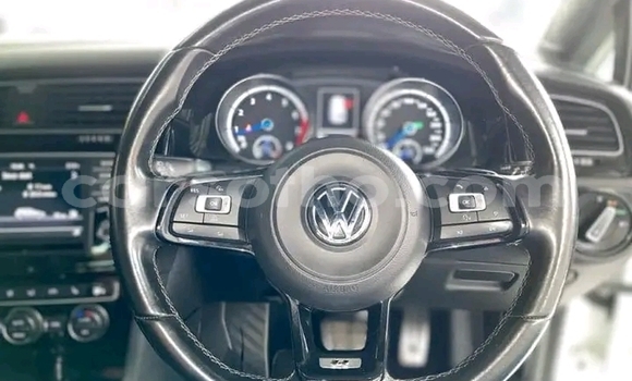 Acheter Occasion Voiture Volkswagen Golf R Blanc à Hlotse, Leribe Acheter Occasion Voiture Volkswagen Golf R Blanc à Hlotse, Leribe