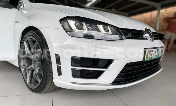 Acheter Occasion Voiture Volkswagen Golf R Blanc à Hlotse, Leribe Acheter Occasion Voiture Volkswagen Golf R Blanc à Hlotse, Leribe