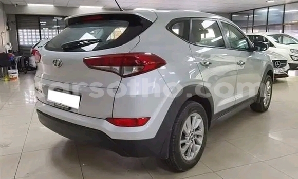 Acheter Occasion Voiture Hyundai Tucson Gris à Hlotse, Leribe Acheter Occasion Voiture Hyundai Tucson Gris à Hlotse, Leribe