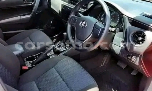 Acheter Occasion Voiture Toyota Corolla Rouge à Hlotse, Leribe Acheter Occasion Voiture Toyota Corolla Rouge à Hlotse, Leribe