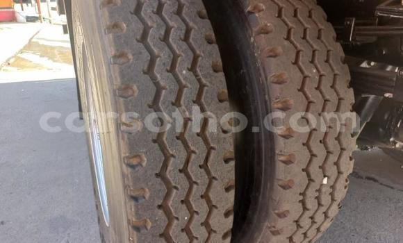 Sayi Na hannu Nissan UD White Babbar mota in Maseru a Maseru Sayi Na hannu Nissan UD White Babbar mota in Maseru a Maseru