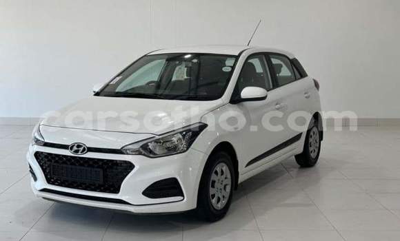 Sayi Na hannu Hyundai i20 White Mota in Maseru a Maseru Sayi Na hannu Hyundai i20 White Mota in Maseru a Maseru