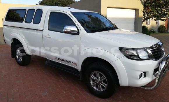 Acheter Occasion Voiture Toyota Hilux Blanc à Maseru, Maseru Acheter Occasion Voiture Toyota Hilux Blanc à Maseru, Maseru