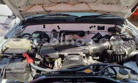 اشتري مستعمل Toyota Hilux White سيارة في Maseru في Maseru اشتري مستعمل Toyota Hilux White سيارة في Maseru في Maseru