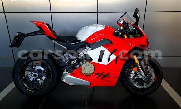Sayi Na hannu Ducati Panigale Red Motsi in Maseru a Maseru Sayi Na hannu Ducati Panigale Red Motsi in Maseru a Maseru
