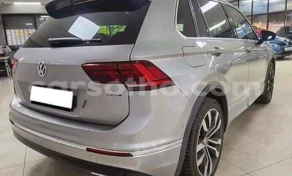 Sayi Na hannu Volkswagen Tiguan Silver Mota in Hlotse a Leribe Sayi Na hannu Volkswagen Tiguan Silver Mota in Hlotse a Leribe