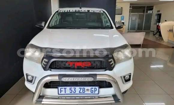 Buy Used Toyota Hilux White Car in Hlotse in Leribe