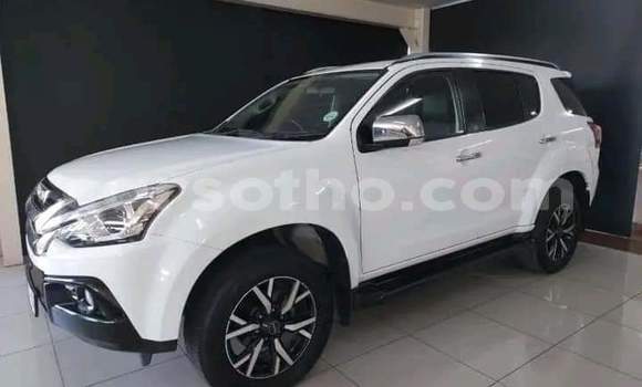Acheter Occasion Voiture Isuzu MU-X Blanc à Hlotse, Leribe Acheter Occasion Voiture Isuzu MU-X Blanc à Hlotse, Leribe