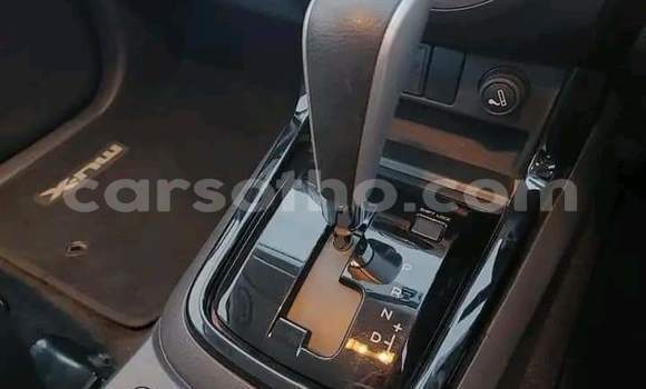 Acheter Occasion Voiture Isuzu MU-X Blanc à Hlotse, Leribe Acheter Occasion Voiture Isuzu MU-X Blanc à Hlotse, Leribe