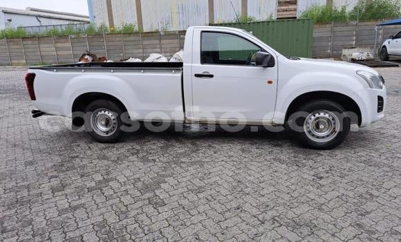 Acheter Occasion Voiture Isuzu D–MAX Blanc à Maseru, Maseru Acheter Occasion Voiture Isuzu D–MAX Blanc à Maseru, Maseru