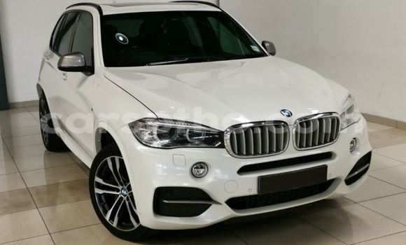 Sayi Na hannu BMW X5 M White Mota in Maseru a Maseru Sayi Na hannu BMW X5 M White Mota in Maseru a Maseru