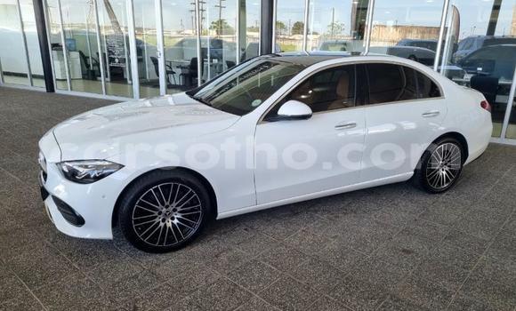 Acheter Occasion Voiture Mercedes-Benz C–Class Blanc à Maseru, Maseru Acheter Occasion Voiture Mercedes-Benz C–Class Blanc à Maseru, Maseru