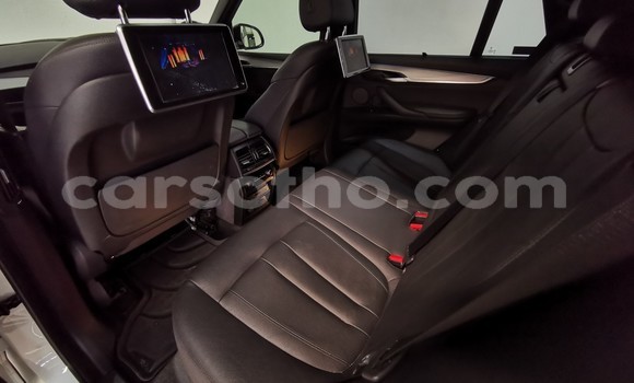 Sayi Na hannu BMW X5 M White Mota in Maseru a Maseru Sayi Na hannu BMW X5 M White Mota in Maseru a Maseru