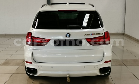 Sayi Na hannu BMW X5 M White Mota in Maseru a Maseru Sayi Na hannu BMW X5 M White Mota in Maseru a Maseru