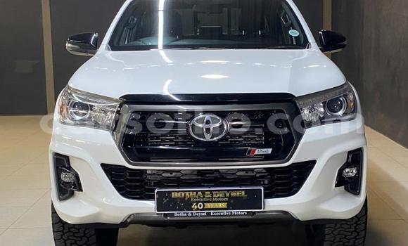 Buy Used Toyota Hilux White Car in Maseru in Maseru Buy Used Toyota Hilux White Car in Maseru in Maseru