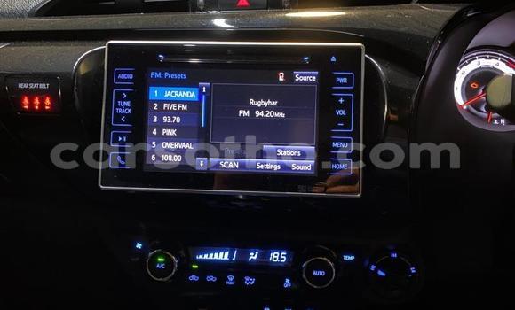 Buy Used Toyota Hilux White Car in Maseru in Maseru Buy Used Toyota Hilux White Car in Maseru in Maseru