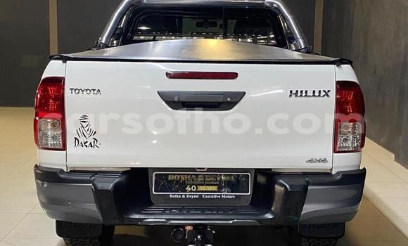 Buy Used Toyota Hilux White Car in Maseru in Maseru Buy Used Toyota Hilux White Car in Maseru in Maseru