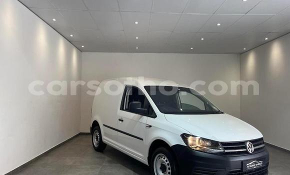 اشتري مستعمل Volkswagen Caddy White سيارة في Maseru في Maseru