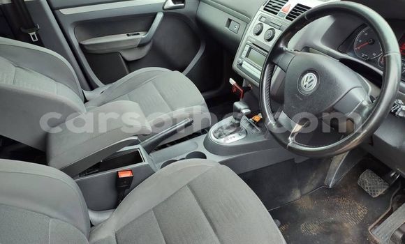 اشتري مستعمل Volkswagen Touran Black سيارة في Maputsoe في Leribe اشتري مستعمل Volkswagen Touran Black سيارة في Maputsoe في Leribe