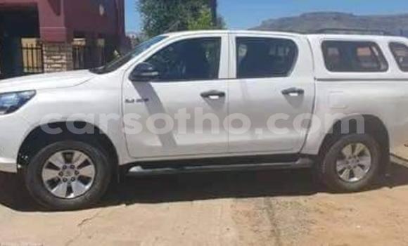 Sayi Na hannu Toyota Windom White Mota in Import - Dubai a Maseru Sayi Na hannu Toyota Windom White Mota in Import - Dubai a Maseru