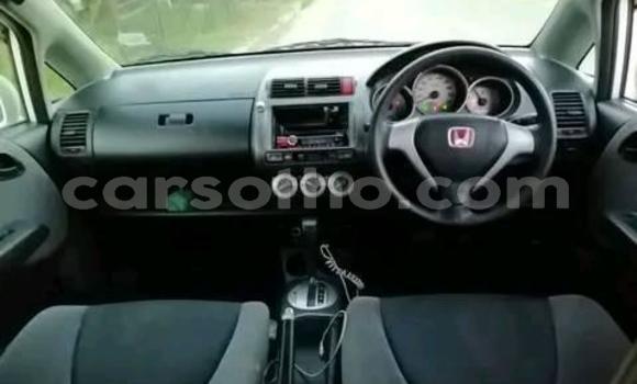 Acheter Occasion Voiture Honda FIT Blanc à Maseru, Maseru Acheter Occasion Voiture Honda FIT Blanc à Maseru, Maseru