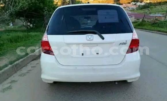 Acheter Occasion Voiture Honda FIT Blanc à Maseru, Maseru Acheter Occasion Voiture Honda FIT Blanc à Maseru, Maseru