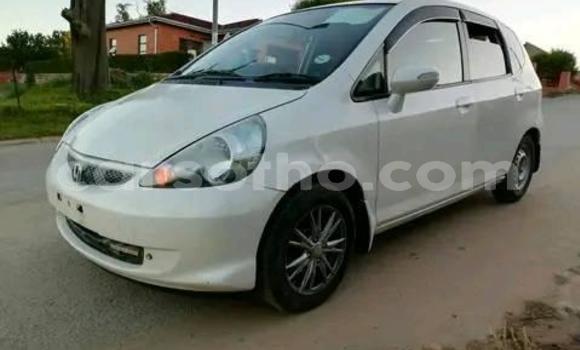 Acheter Occasion Voiture Honda FIT Blanc à Maseru, Maseru Acheter Occasion Voiture Honda FIT Blanc à Maseru, Maseru