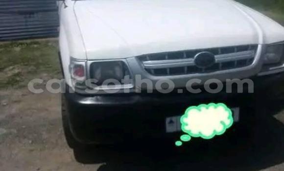 Acheter Occasion Voiture Toyota Hilux Blanc à Maseru, Maseru Acheter Occasion Voiture Toyota Hilux Blanc à Maseru, Maseru