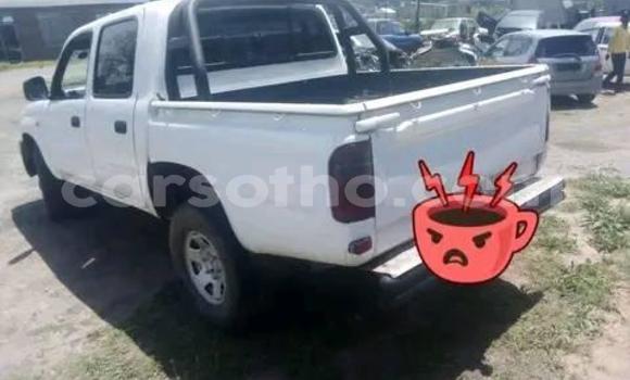 Acheter Occasion Voiture Toyota Hilux Blanc à Maseru, Maseru Acheter Occasion Voiture Toyota Hilux Blanc à Maseru, Maseru