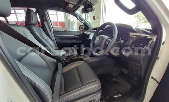 Acheter Occasion Voiture Toyota Hilux Blanc à Maseru, Maseru Acheter Occasion Voiture Toyota Hilux Blanc à Maseru, Maseru