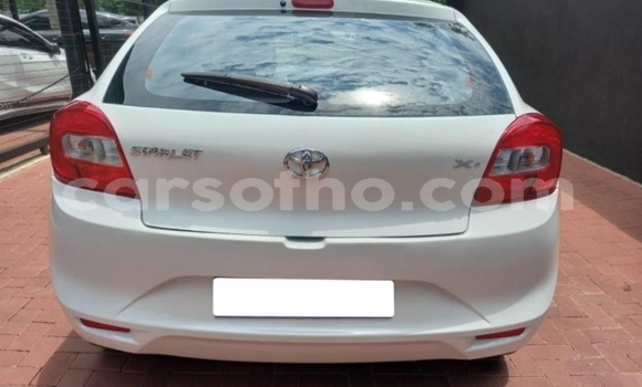Sayi Na hannu Toyota Starlet White Mota in Maputsoe a Leribe Sayi Na hannu Toyota Starlet White Mota in Maputsoe a Leribe
