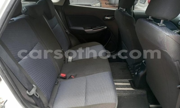 Sayi Na hannu Toyota Starlet White Mota in Maputsoe a Leribe Sayi Na hannu Toyota Starlet White Mota in Maputsoe a Leribe